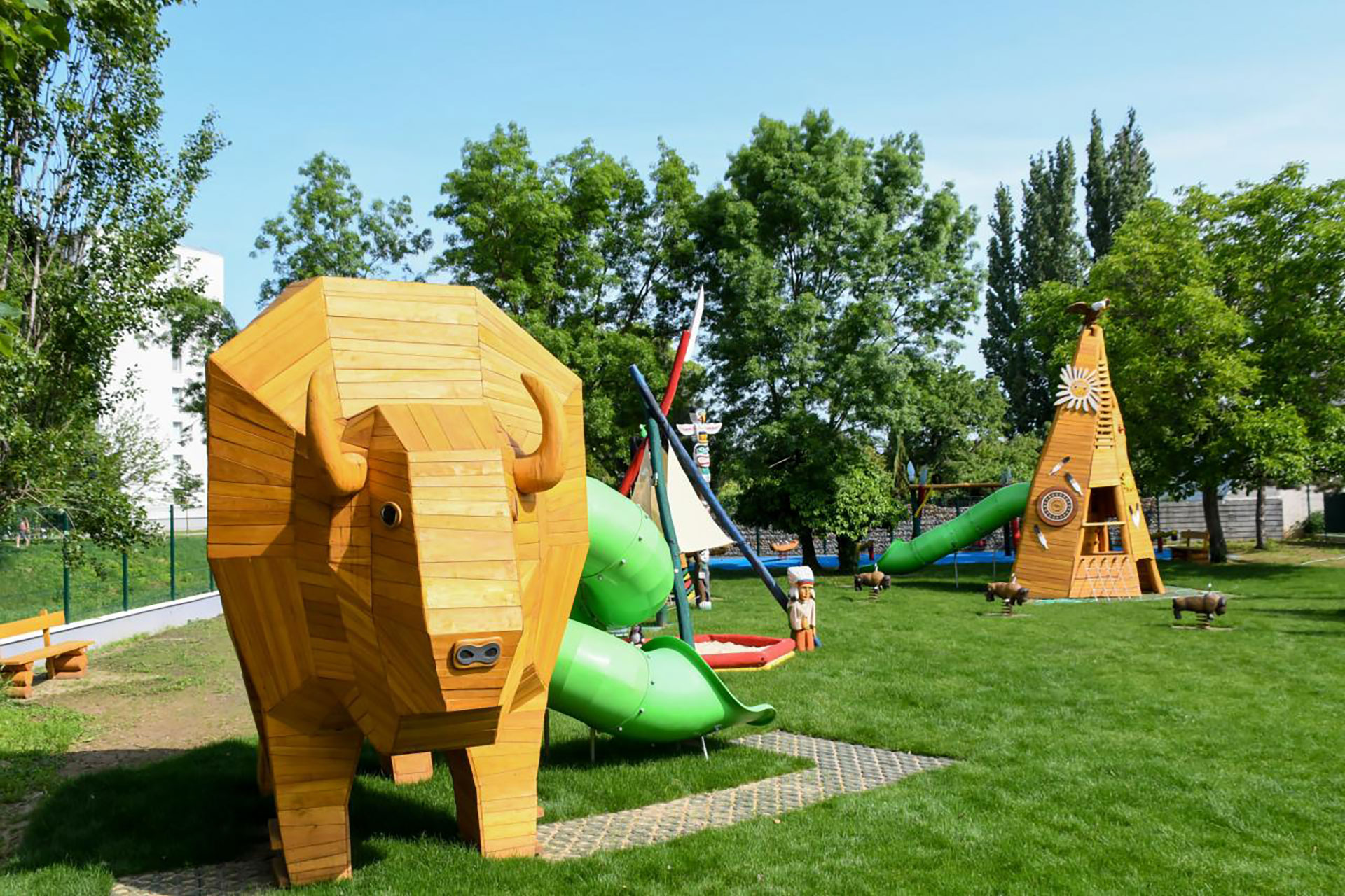 Indian Village – en unik värld av berättelser och konstnärliga sniderier